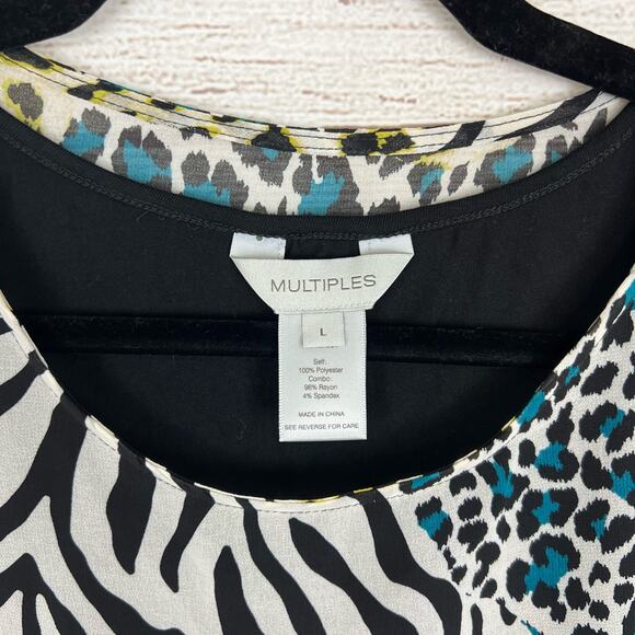 Multiples Women's Wild Kingdom Animal Printed Blouse Size Large - Picture 2 of 7